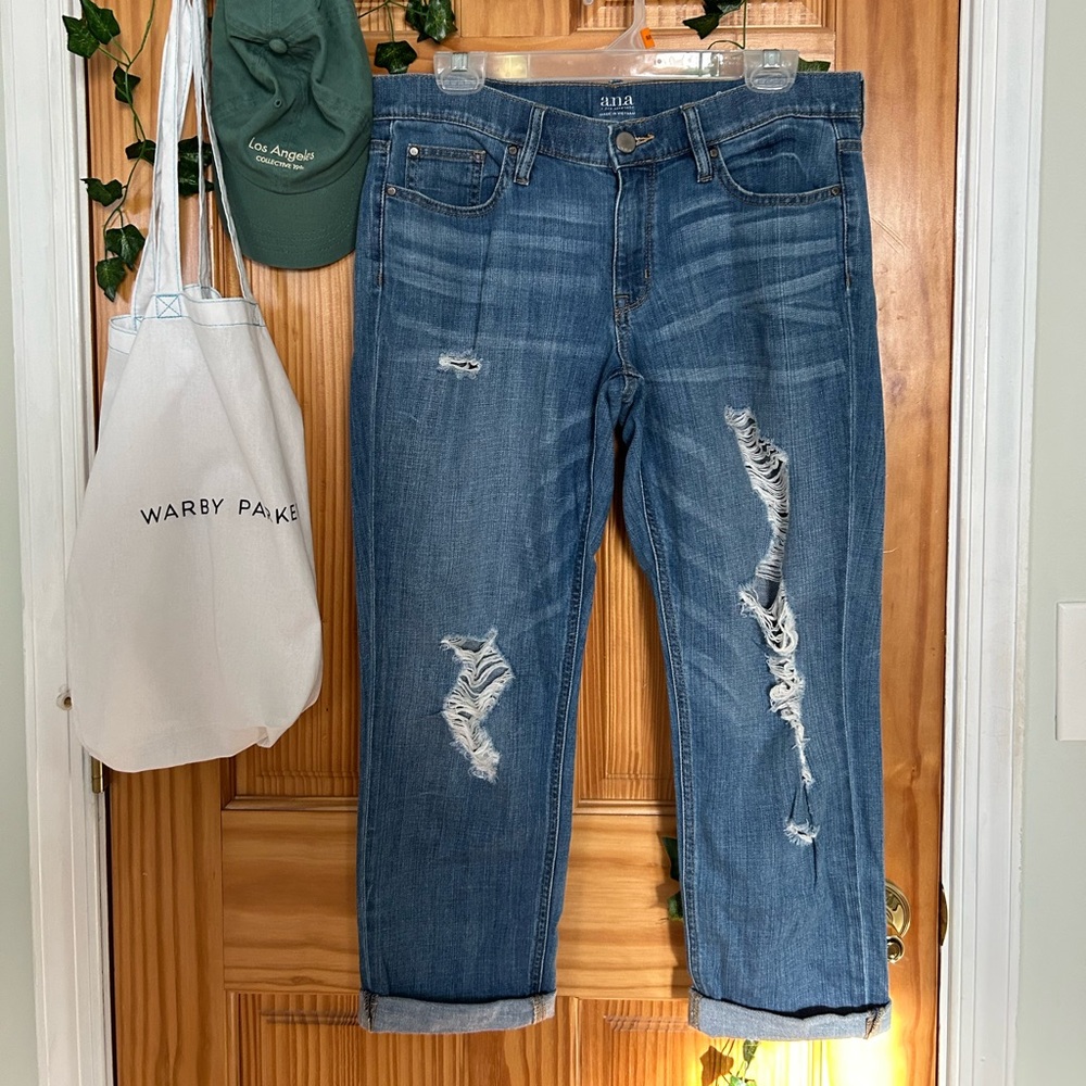 ripped jeans - skinny boyfriend crop style